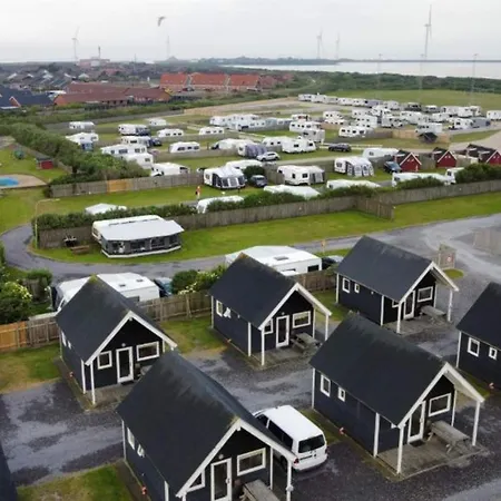 בית נופש 4 Star In